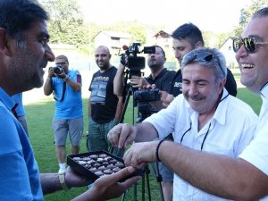 Ahmet Ağaoğlu Ve Ünal Karaman’dan Gazetecilere Sürpriz