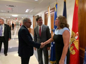 Abd’nin Yeni Savunma Bakanı Esper Yemin Etti