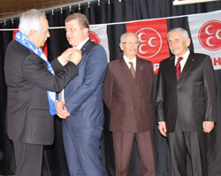 Anap'tan Mhp'ye Katılım