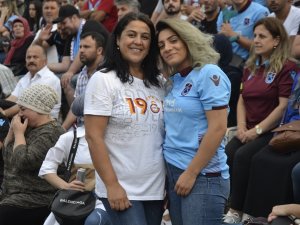 Taraftarların İlgisi Trabzonspor Mutlu Etti
