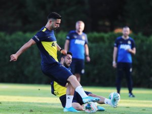 Fenerbahçe Hazırlıklarını Sürdürdü
