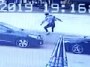 Koşarken 4 Metreden Boşluğa Düştü