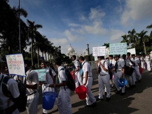 Hindistan’da İklim Değişikliğine Dikkat Yürüyüşü