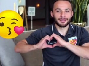 Kayserisporlu Futbolcular Emojileri Gerçek Hayata Uyarladı