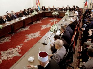 Lübnanlı Din Adamları Siyasilere Ülke İçin Birlik Çağrısı Yaptı