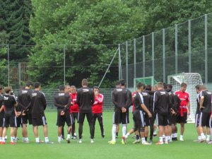 Beşiktaş Yağmur Altında Çalıştı