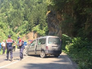 Trabzon’da Trafik Kazası: 1 Ölü, 3 Yaralı