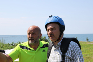 Rize Belediye Başkanı Metin Yamaç Paraşütüyle Uçtu