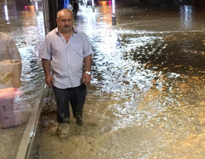 Meteoroloji'den Üst Üste Uyarı. Rize'de Sel ve Taşkın ile Kayıp Haberleri