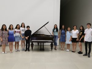 Artvinli Genç Piyanistlere İtalya’dan Önemli Davet