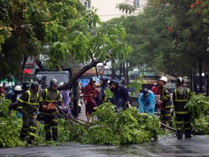 Wipha Tayfunu Vietnam’ı Vurdu: 5 Ölü