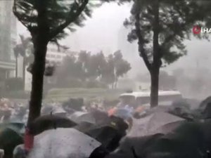 Japonya’da Hayat Felç Oldu: 210 Uçuş İptal Edildi