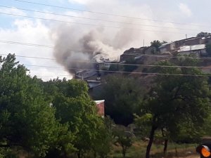 Gümüşhane’nin Tekke Köyündeki Yangında 3 Evde Hasar Oluştu