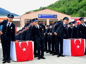 Trabzon Polis Meslek Eğitim Merkezi 23. Dönem Mezunlarını Verdi