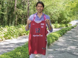 Kerem Gönlüm 1 Yıllık Sözleşmeye İmza Attı