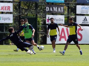 Fenerbahçe, Yeni Sezon Hazırlıklarını Sürüdürüyor