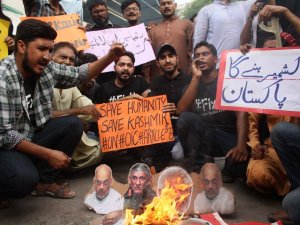 Pakistan’ın Muhafazakar Partisi’nden Hindistan Karşıtı Protesto