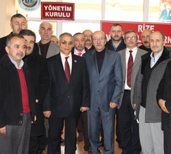 Rizeli Muhtarlardan Net Mesaj!