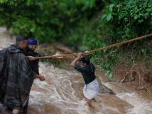 Hindistan’daki Sel Ve Toprak Kaymalarında Ölü Sayısı 132’ye Yükseldi