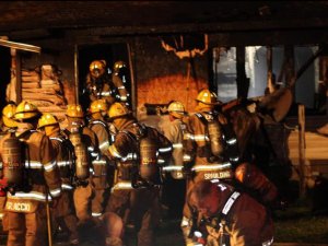 Abd’de Evde Yangın: 5 Çocuk Hayatını Kaybetti
