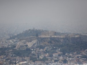 Yunanistan’da Korkutan Yangın