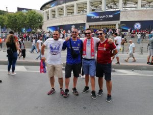 İstanbul Kırmızı-mavi!