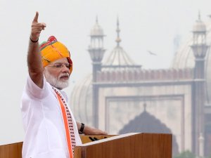 Modi’den Keşmir Açıklaması