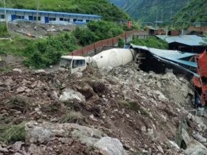 Çin’de Heyelan: 17 Kişi Kayıp