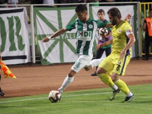 Spor Toto 1. Lig: Giresunspor: 1 - Menemenspor: 0 (İlk Yarı)