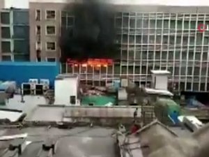 Hindistan’da Korkutan Yangın