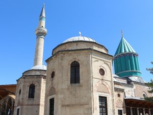 Selçuklu’nun Anadolu’daki Mührü: ’Kümbetler’