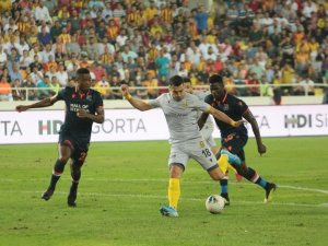 Süper Lig: Yeni Malatyaspor: 3 - Medipol Başakşehir: 0 (Maç Sonucu)