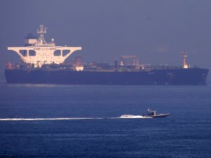 İran’a Ait Petrol Tankeri Cebelitarık’tan Ayrıldı