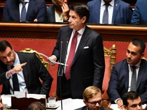 İtalya Başbakanı Conte İstifa Edecek