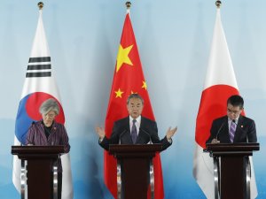 Güney Kore, Çin Ve Japonya’dan Kritik Görüşme