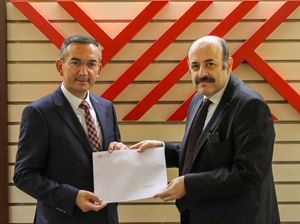 YÖK Başkanı Saraç, Ordu Üniversitesi Rektörü Akdoğan’a Atama Belgesini Takdim Etti