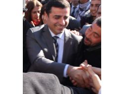 Bdp Eş Başkanı Selahattin Demirtaş Tunceli'de