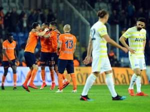 Fenerbahçe, Fatih Terim Stadı’nda Zorlanıyor