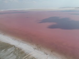 Tuz Gölü Pembe Renge Büründü