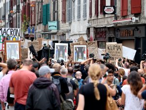 Fransa’daki G7 Protestolarında 68 Gözaltı