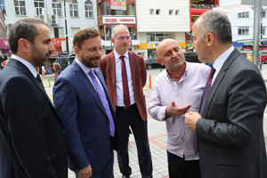 Milletvekili, Belediye Başkanı, İl Başkanıyla Ak Ekip Rize’de Sahada