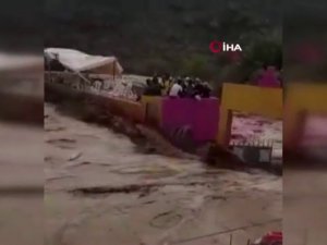 Maç Sırasında Sel Vurdu: 7 Ölü