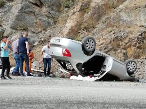 Gümüşhane’de Otomobil Takla Attı: 4 Yaralı