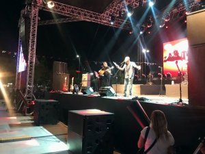 Kartallılar Zafer Bayramını Teoman’la Kutladı