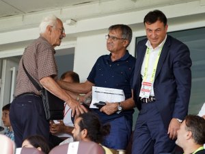 Şenol Güneş, Ümraniye’de Tribünde