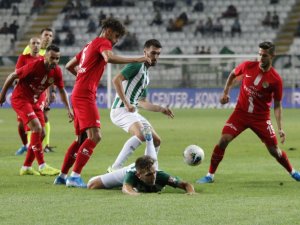 İlk Yarı Antalyaspor’un Üstünlüğüyle Bitti