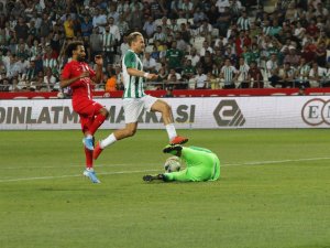 Konyaspor İle Antalyaspor Puanları Paylaştı