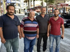 Bir İlçeyi Dolandırıp Kaçtılar