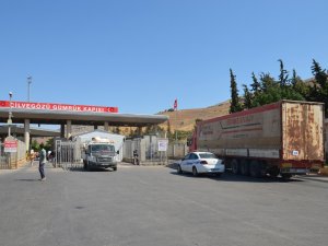 Bm’den İdlib’e 40 Yardım Tırı