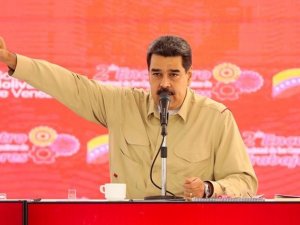 Maduro, Kolombiya Sınırında ’Turuncu Alarm’ İlan Etti